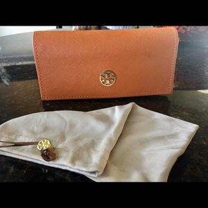 Tory Butch sunglasses case and pouch